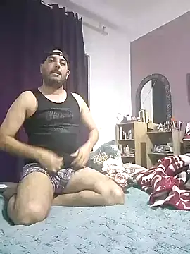 Snapshot of arabian82 chatting on 12/12/24, 06:42 arabian82 online show from 12/12/24, 06:42