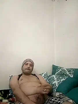 Snapshot of arabian82 chatting on 12/16/24, 02:25 arabian82 online show from 12/16/24, 02:25