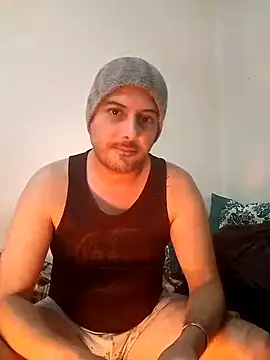 Snapshot of arabian82 chatting on 12/17/24, 11:38 arabian82 online show from 12/17/24, 11:38