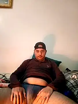 Snapshot of arabian82 chatting on 12/22/24, 10:25 arabian82 online show from 12/22/24, 10:25