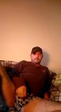 Snapshot of arabian82 chatting on 12/27/24, 10:05 arabian82 online show from 12/27/24, 10:05