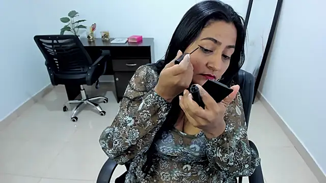 Adele Sweett online show from 02/20/25, 12:15