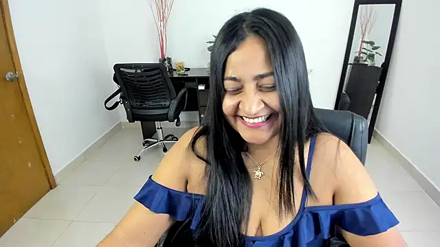 Adele Sweett online show from 03/10/25, 04:25