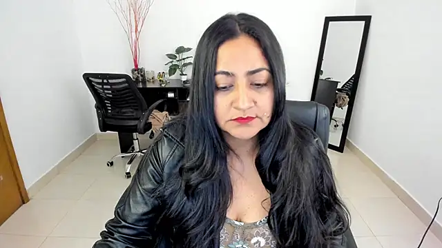 Adele Sweett online show from 03/21/25, 01:45