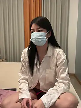 Snapshot of lululu-sweet chatting on 12/29/24, 02:42 lululu-sweet online show from 12/29/24, 02:42