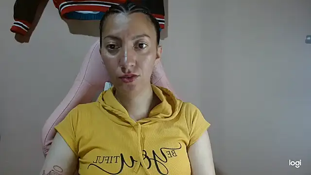 Snapshot of kaybabyhot chatting on 03/15/26, 02:28 kaybabyhot online show from 03/15/26, 02:28