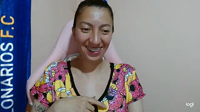 Snapshot of kaybabyhot chatting on 04/13/26, 02:44 kaybabyhot online show from 04/13/26, 02:44