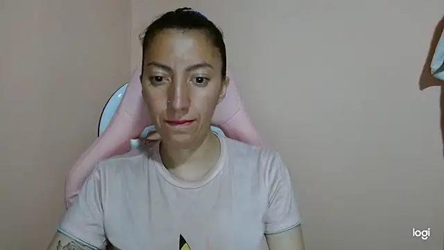 Snapshot of kaybabyhot chatting on 04/14/26, 08:26 kaybabyhot online show from 04/14/26, 08:26