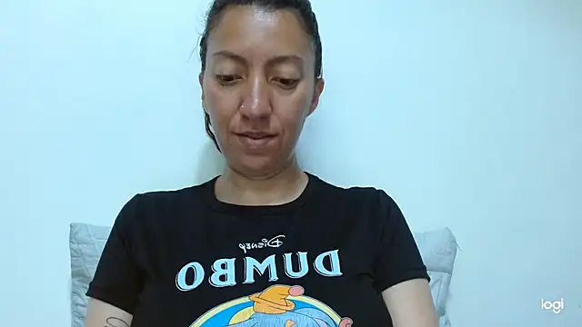 Snapshot of kaybabyhot chatting on 06/05/26, 02:34 kaybabyhot online show from 06/05/26, 02:34