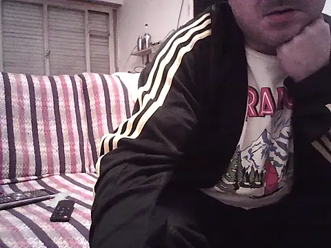 Snapshot of CCComandante chatting on 06/22/26, 05:59 CCComandante online show from 06/22/26, 05:59
