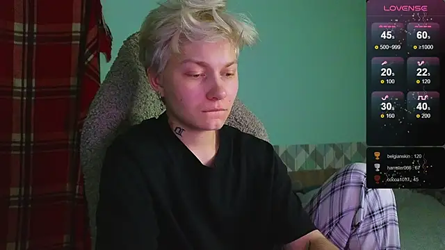 esajukyy online show from 12/30/24, 01:03