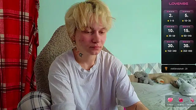 esajukyy online show from 02/15/25, 08:22