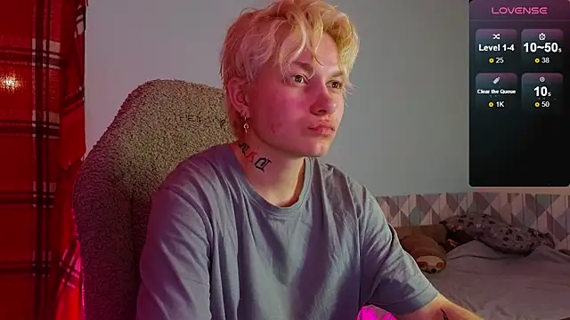 esajukyy online show from 02/28/25, 01:36