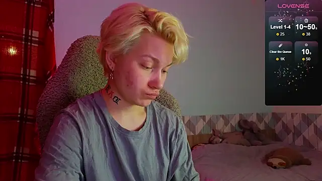 esajukyy online show from 03/06/25, 02:18