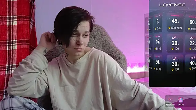 esajukyy online show from 10/12/25, 09:19