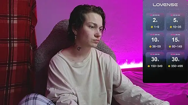 esajukyy online show from 10/24/25, 11:50