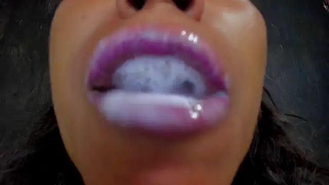 KamariaFyre online show from 02/12/25, 08:49