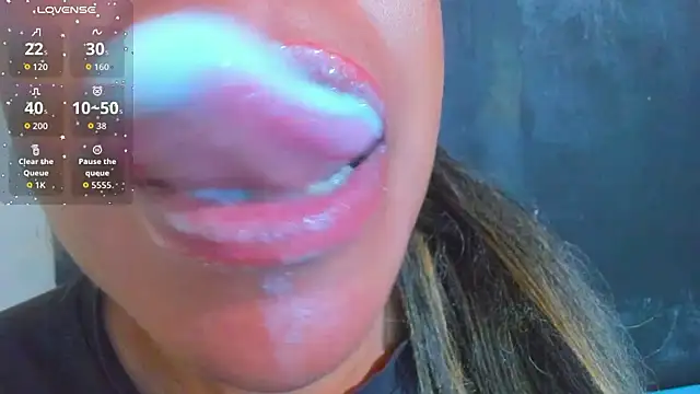 KamariaFyre online show from 11/21/25, 03:49