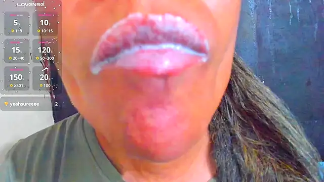 KamariaFyre online show from 11/22/25, 04:11