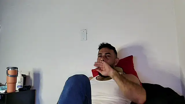 Snapshot of BEN_BLAZE chatting on 02/21/25, 04:48 BEN BLAZE online show from 02/21/25, 04:48