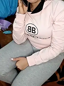 Snapshot of ShadiaStar chatting on 01/13/25, 08:58 ShadiaStar online show from 01/13/25, 08:58