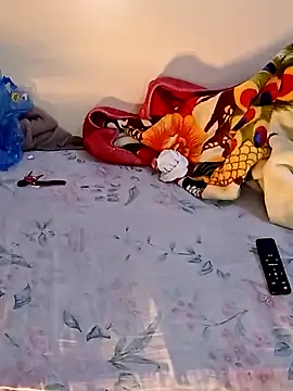 Snapshot of ShadiaStar chatting on 02/02/25, 04:32 ShadiaStar online show from 02/02/25, 04:32