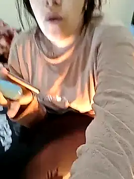 Snapshot of ShadiaStar chatting on 02/05/25, 11:44 ShadiaStar online show from 02/05/25, 11:44