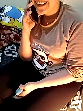 Snapshot of ShadiaStar chatting on 02/05/25, 03:09 ShadiaStar online show from 02/05/25, 03:09