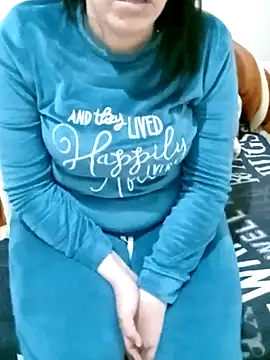 Snapshot of ShadiaStar chatting on 02/13/25, 06:27 ShadiaStar online show from 02/13/25, 06:27