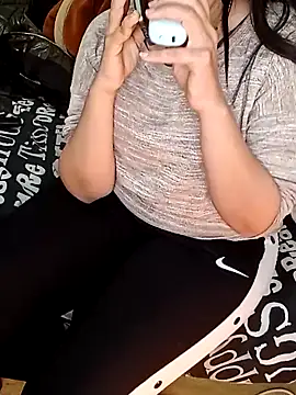 Snapshot of ShadiaStar chatting on 02/20/25, 04:57 ShadiaStar online show from 02/20/25, 04:57