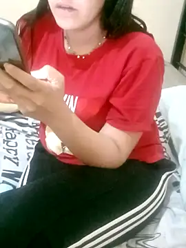 Snapshot of ShadiaStar chatting on 03/01/25, 12:56 ShadiaStar online show from 03/01/25, 12:56