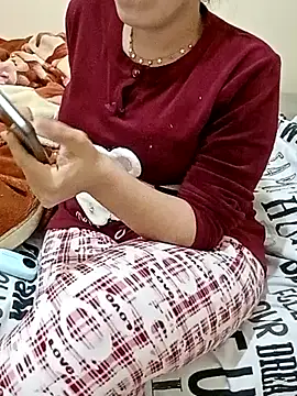 Snapshot of ShadiaStar chatting on 03/03/25, 07:39 ShadiaStar online show from 03/03/25, 07:39