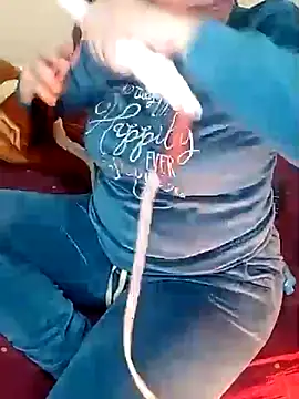 Snapshot of ShadiaStar chatting on 03/07/25, 09:59 ShadiaStar online show from 03/07/25, 09:59