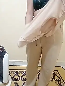 Snapshot of ShadiaStar chatting on 03/18/25, 04:47 ShadiaStar online show from 03/18/25, 04:47