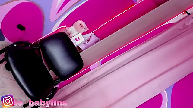 babylinsie online show from 01/25/25, 04:34