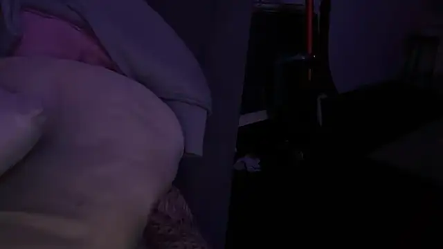 Snapshot of houy111111 chatting on 10/03/25, 09:56 houy111111 online show from 10/03/25, 09:56