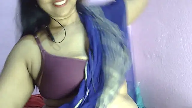 Snapshot of Suhana-sapna chatting on 12/20/25, 04:14 Suhana-sapna online show from 12/20/25, 04:14