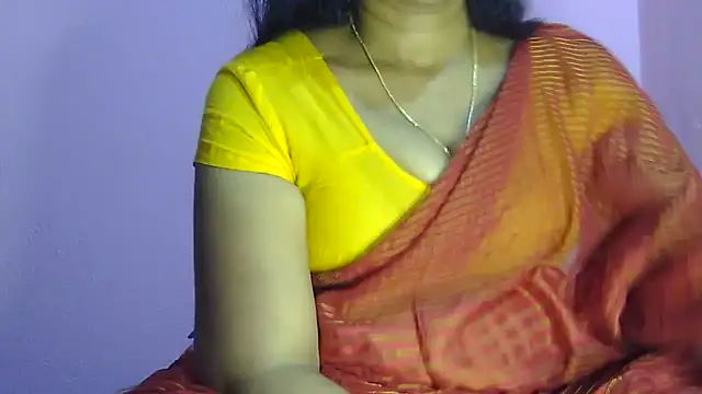Snapshot of Suhana-sapna chatting on 02/08/26, 04:21 Suhana-sapna online show from 02/08/26, 04:21