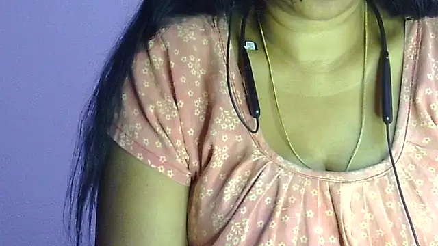 Snapshot of Suhana-sapna chatting on 02/24/26, 04:49 Suhana-sapna online show from 02/24/26, 04:49