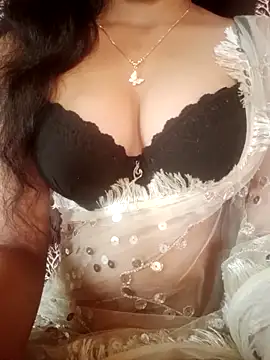 Snapshot of sexyriya_008 chatting on 01/05/25, 07:28 sexyriya 008 online show from 01/05/25, 07:28