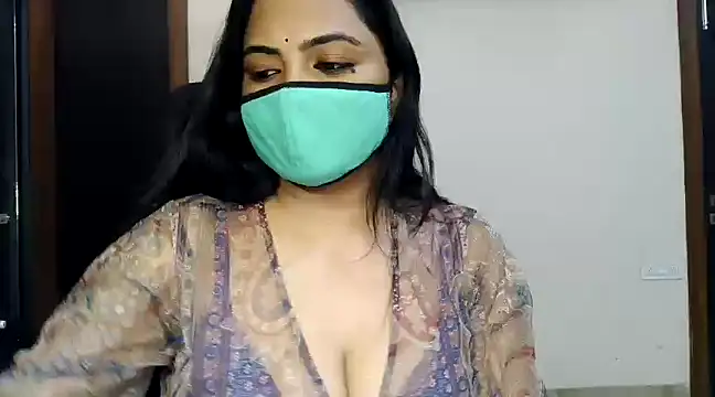 Hritvika online show from 02/21/25, 12:39