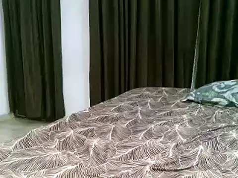 Snapshot of Hritvika chatting on 04/15/26, 04:03 Hritvika online show from 04/15/26, 04:03