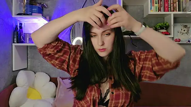 Snapshot of liya_gorgeous chatting on 04/23/26, 03:58 liya gorgeous online show from 04/23/26, 03:58