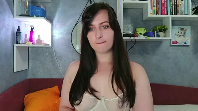 Snapshot of liya_gorgeous chatting on 05/26/26, 04:03 liya gorgeous online show from 05/26/26, 04:03