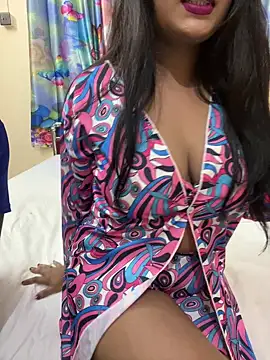 Snapshot of ascuple chatting on 10/09/25, 05:44 ascuple online show from 10/09/25, 05:44