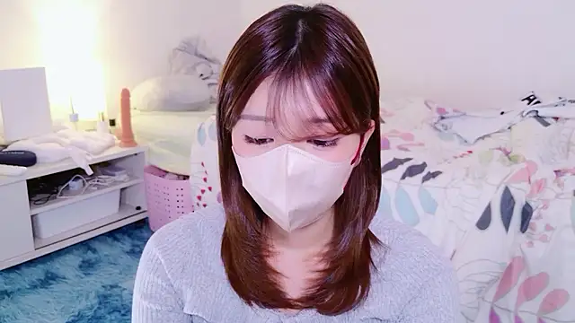 Snapshot of Runarunapi chatting on 11/15/25, 02:35 Runarunapi online show from 11/15/25, 02:35