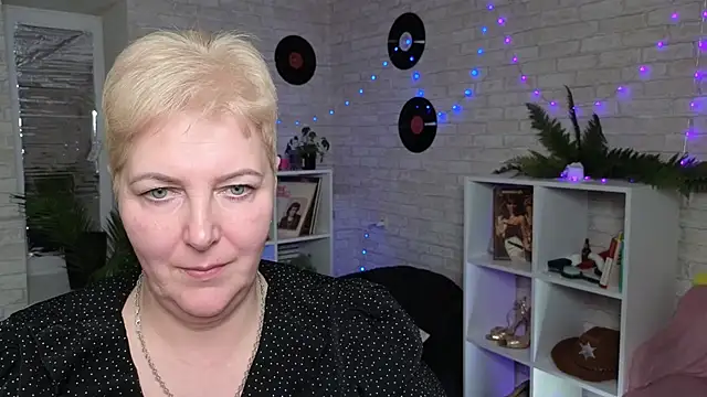Sandra Snow online show from 12/28/24, 06:50