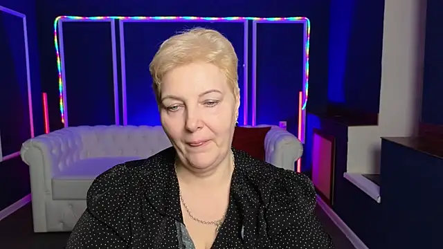 Sandra Snow online show from 01/06/25, 05:38