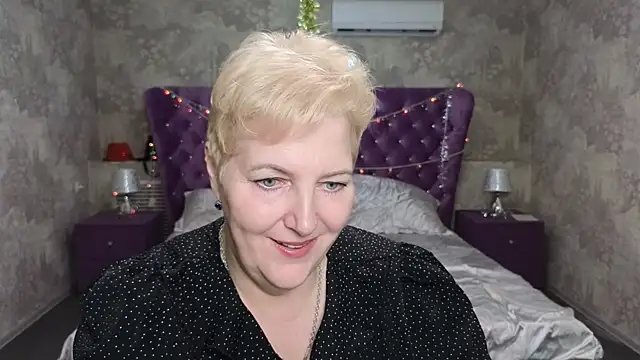 Sandra Snow online show from 01/16/25, 05:44