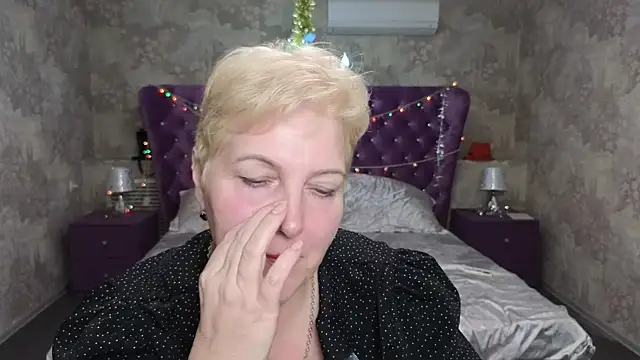 Sandra Snow online show from 01/17/25, 12:20